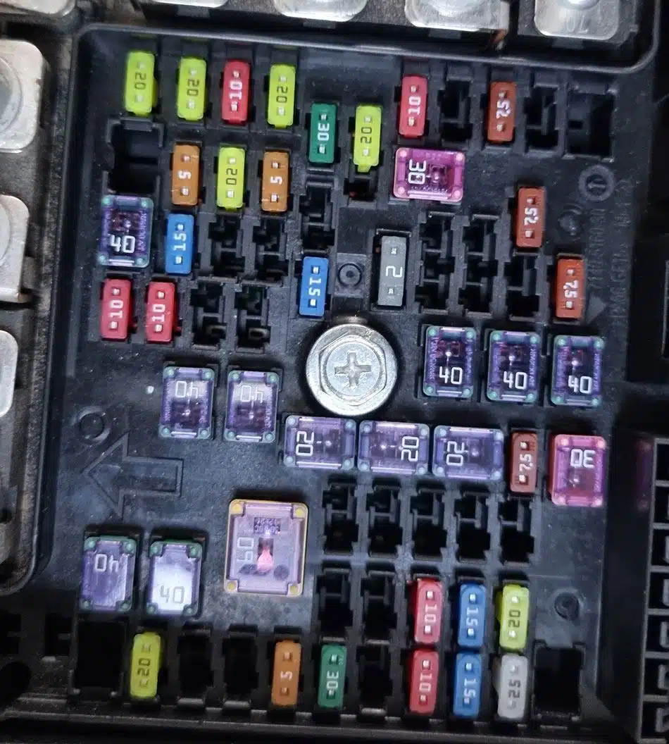 jeep compass engine compartment fuse box